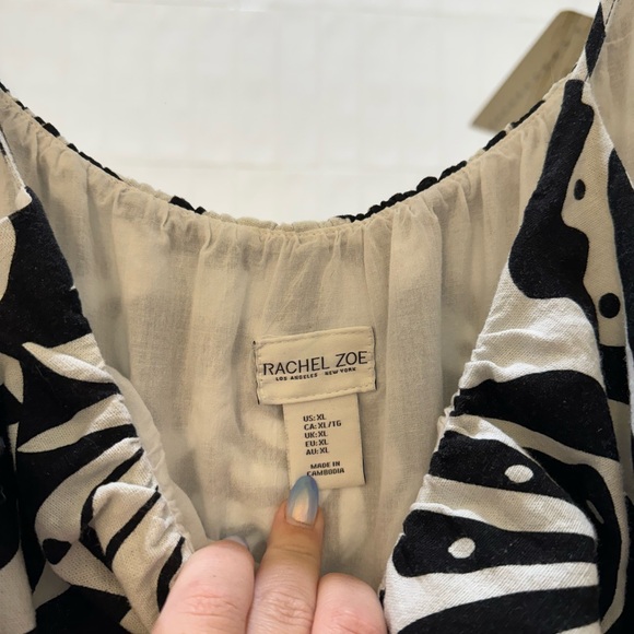 Patterned Jumpsuit - Picture 3 of 4